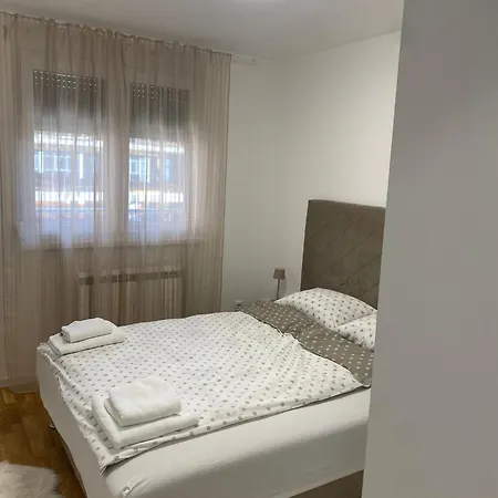 Grey Istocno Sarajevo Διαμέρισμα *